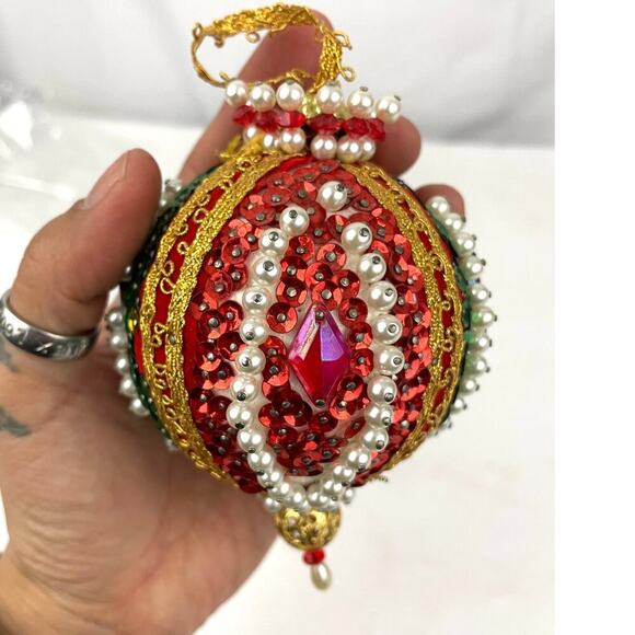 VTG Push Pin Beaded Ornament Ball Music Box Christmas Decor | MCM Sequin Pearl - Picture 1 of 12